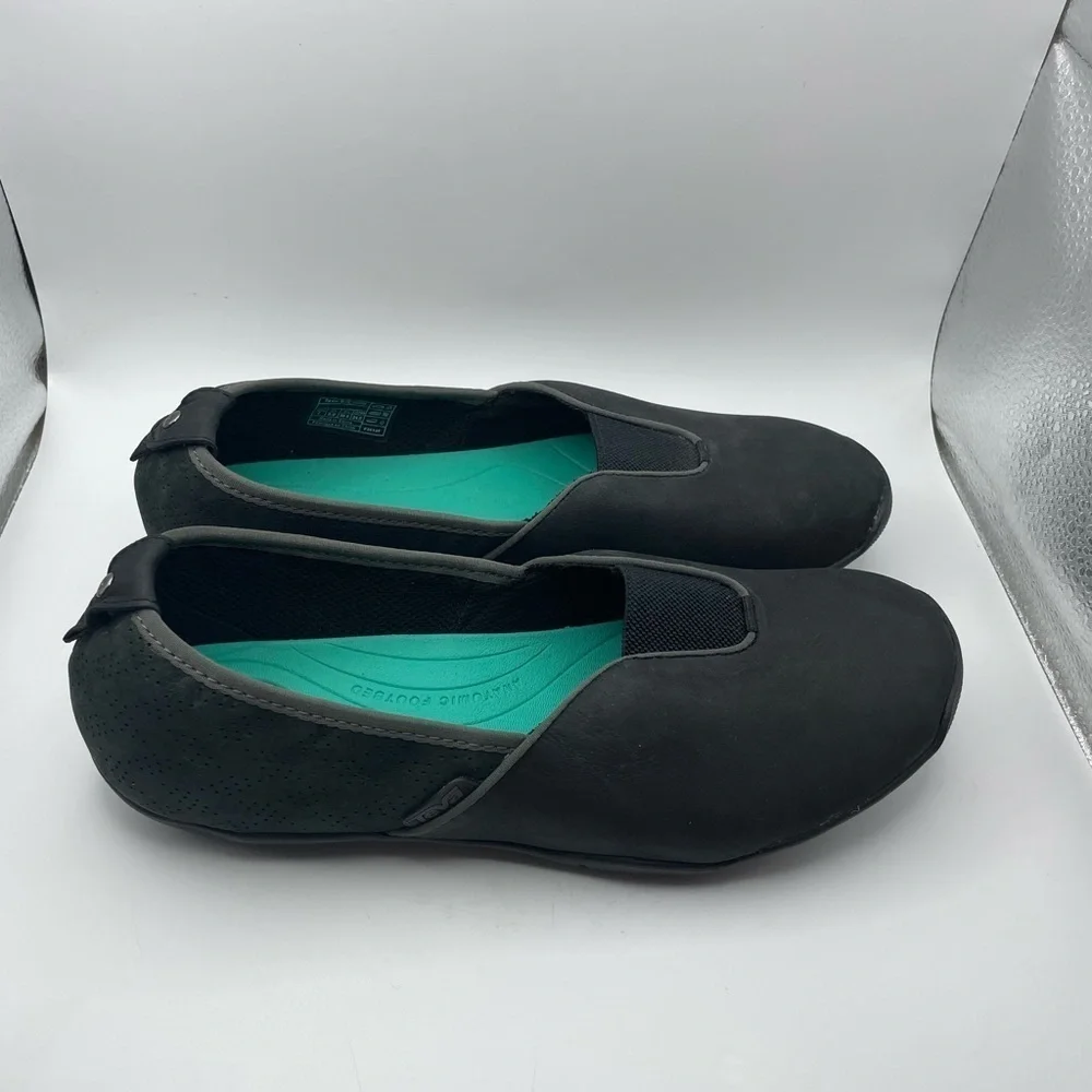 Teva Nimaya women’s black flats size 7